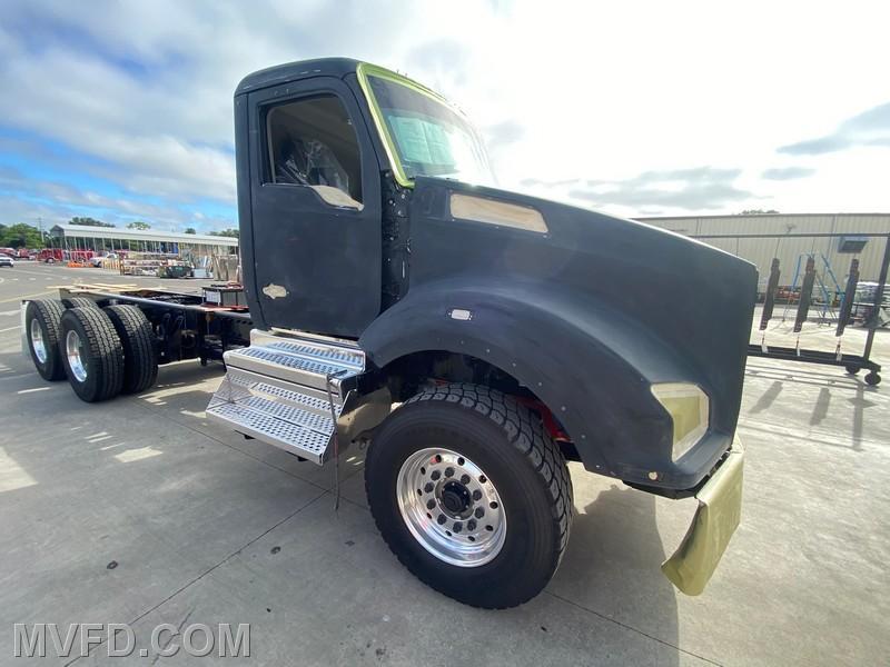 09/25/26: Cab has been prepped for paint in this weeks update.